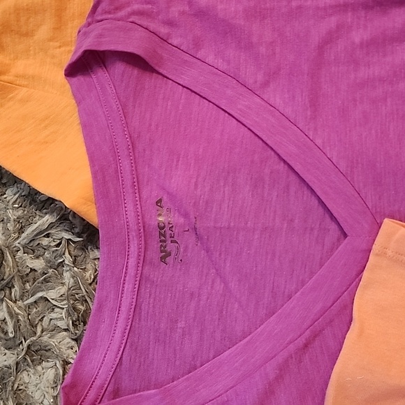 V-NECK TEES SZ L - Picture 6 of 8